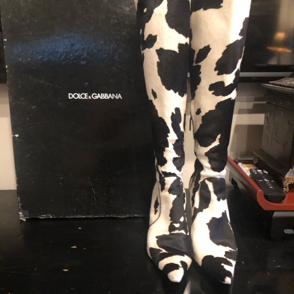 DOLCE &GABBANA VINTAGE RARE HH FUR BOOTS SIZE:8 PREOWNED BLACK/WHITE - Picture 2 of 7